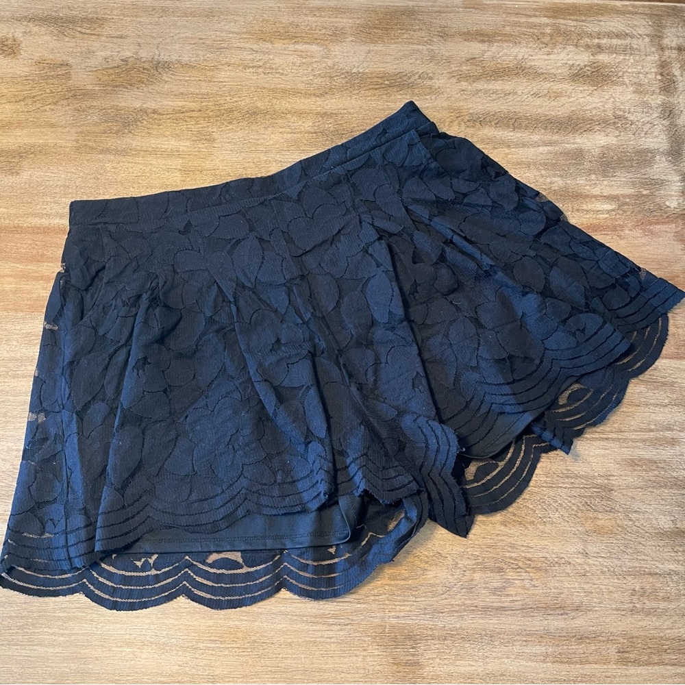 Torrid Black Lace Shorts size 2
